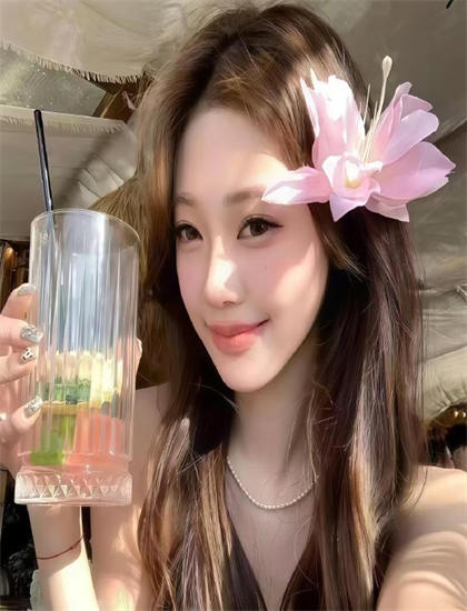 后宅生存手册技术揭秘：无人机拍摄如何行业领先的技术实践 为艺术创作提供更多可能